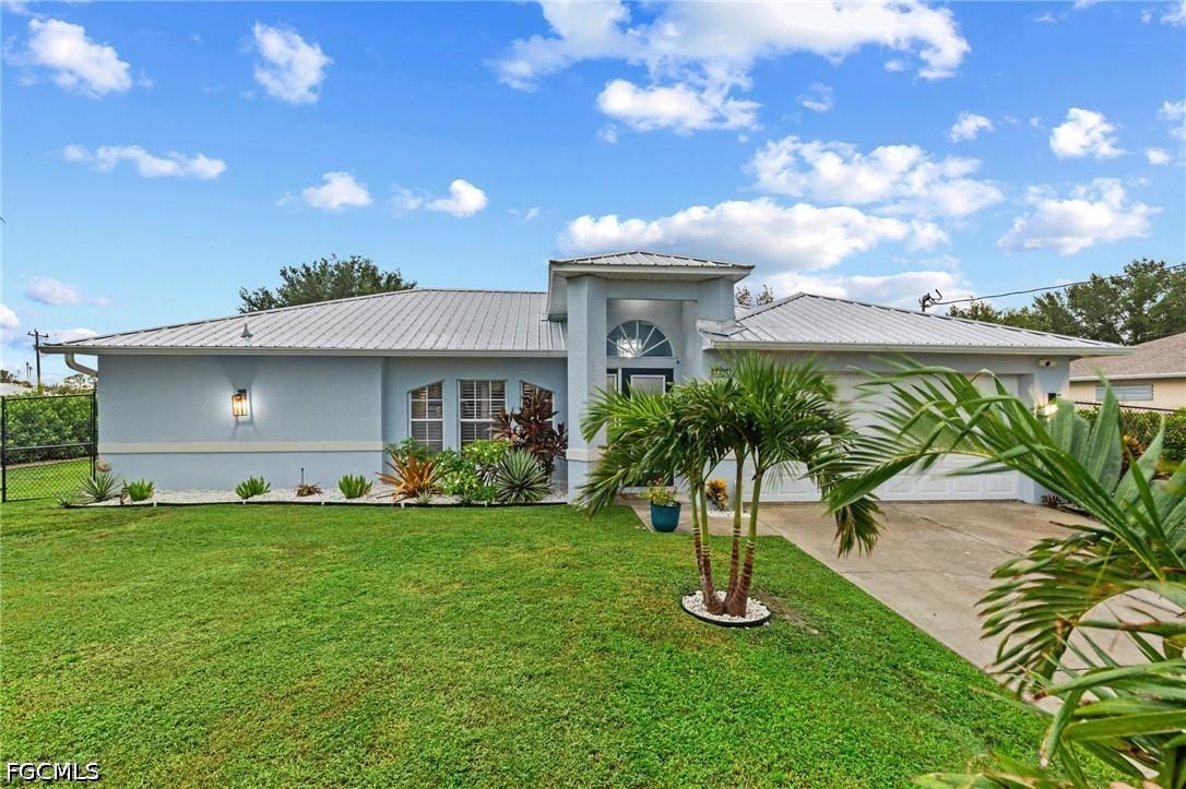 1208 NW 15th Pl., Cape Coral, FL 33993