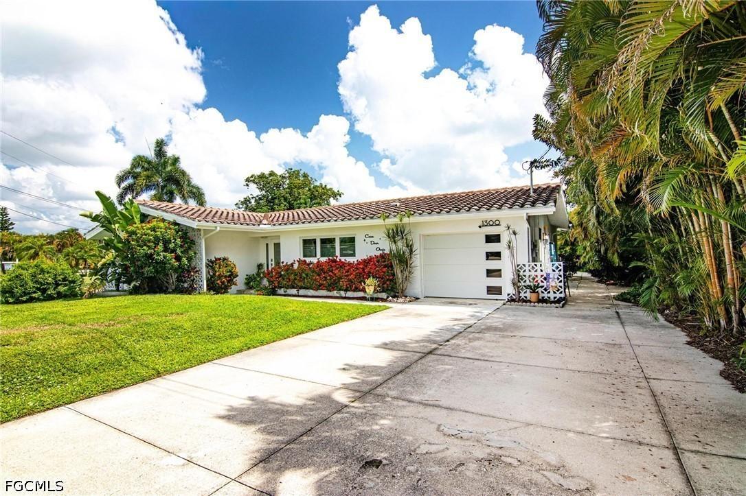 1300 Thompson St., North Fort Myers, FL 33903
