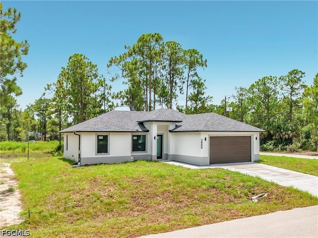 3900 E 10th St., Lehigh Acres, FL 33972