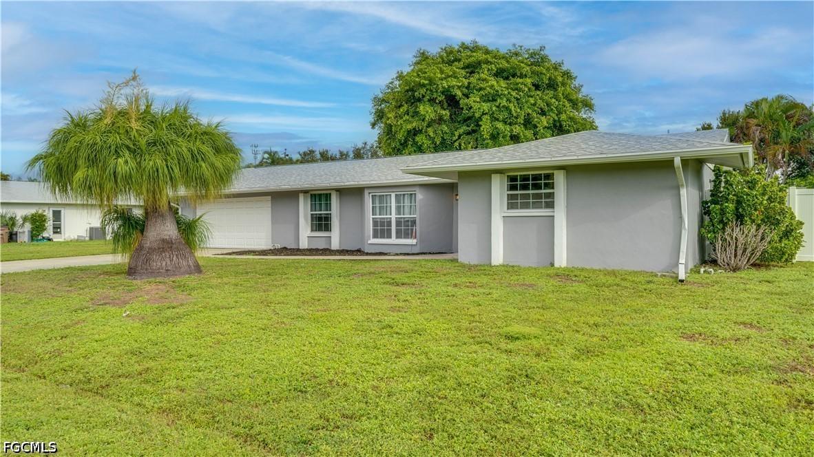 909 SE 27th St., Cape Coral, FL 33904