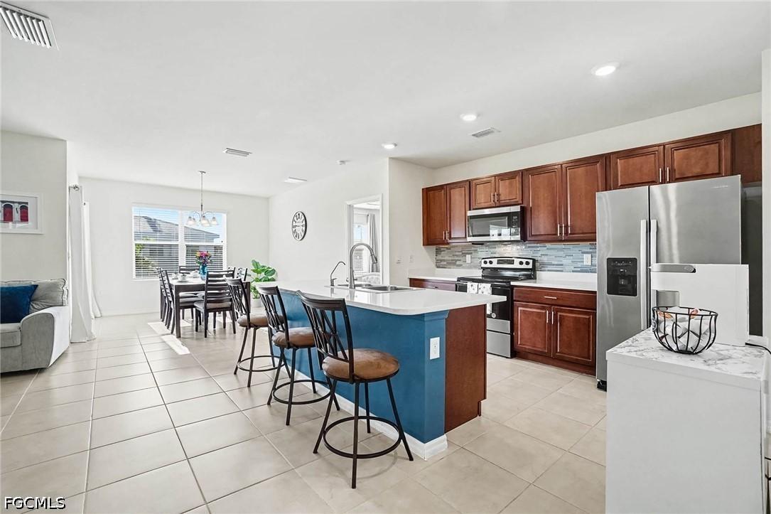 1813 NW 24th Pl., Cape Coral, FL 33993