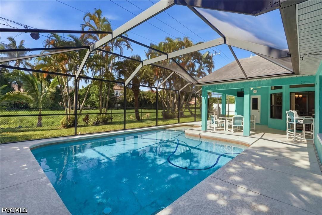 1470 Winkler Ave., Fort Myers, FL 33901
