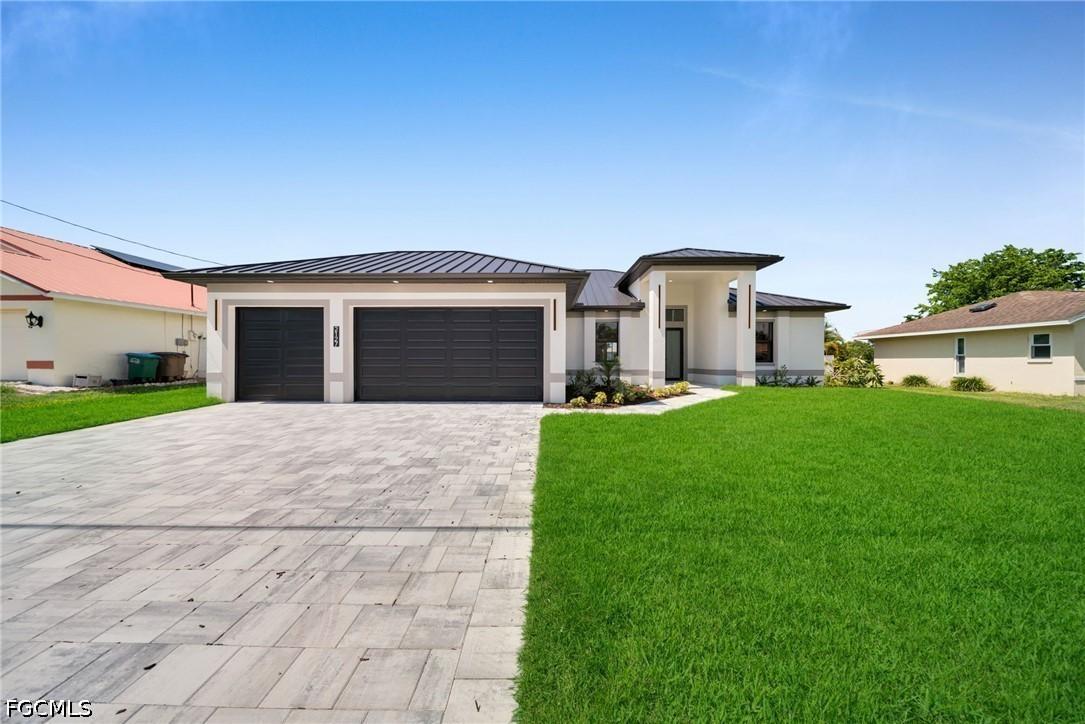 2127 NE 1st Ter., Cape Coral, FL 33909