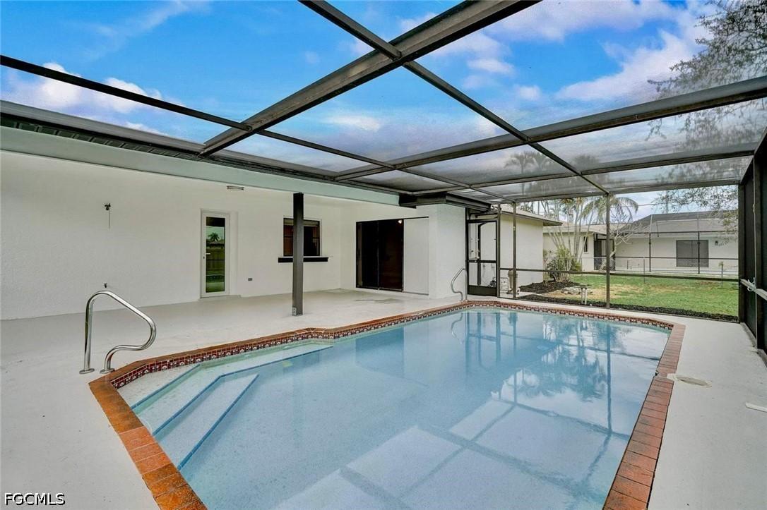 2214 SE 13th St., Cape Coral, FL 33990