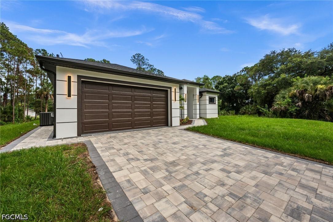 616 Prospect Ave., Lehigh Acres, FL 33972
