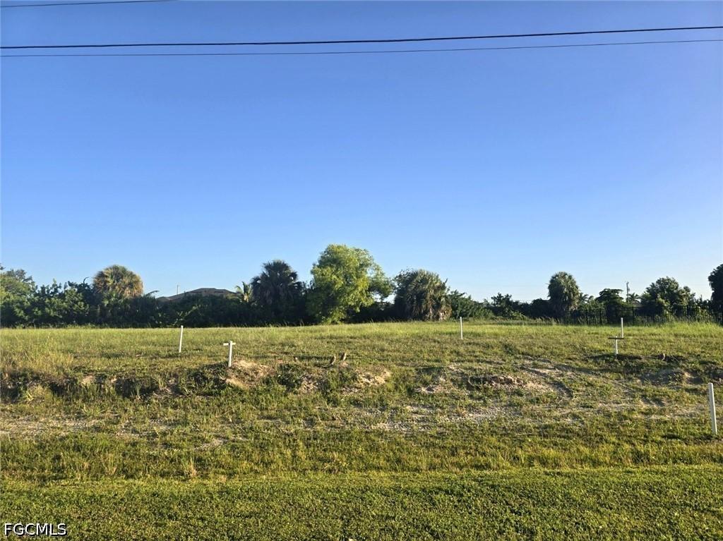 2516 NW 1st Ter., Cape Coral, FL 33993