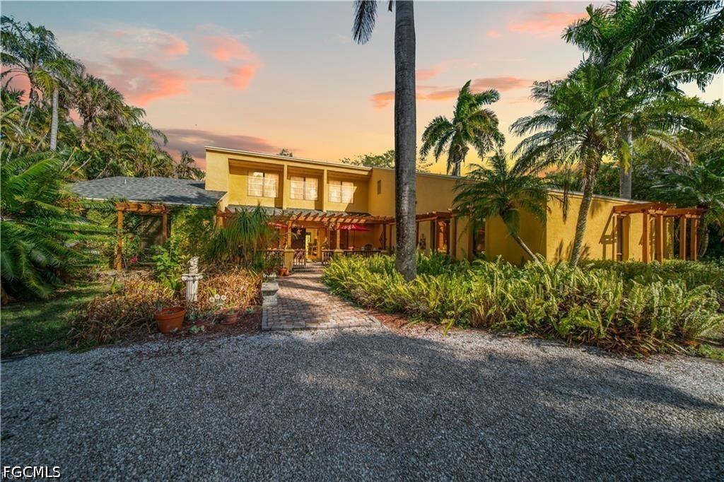 184 W Mariana Ave., North Fort Myers, FL 33903
