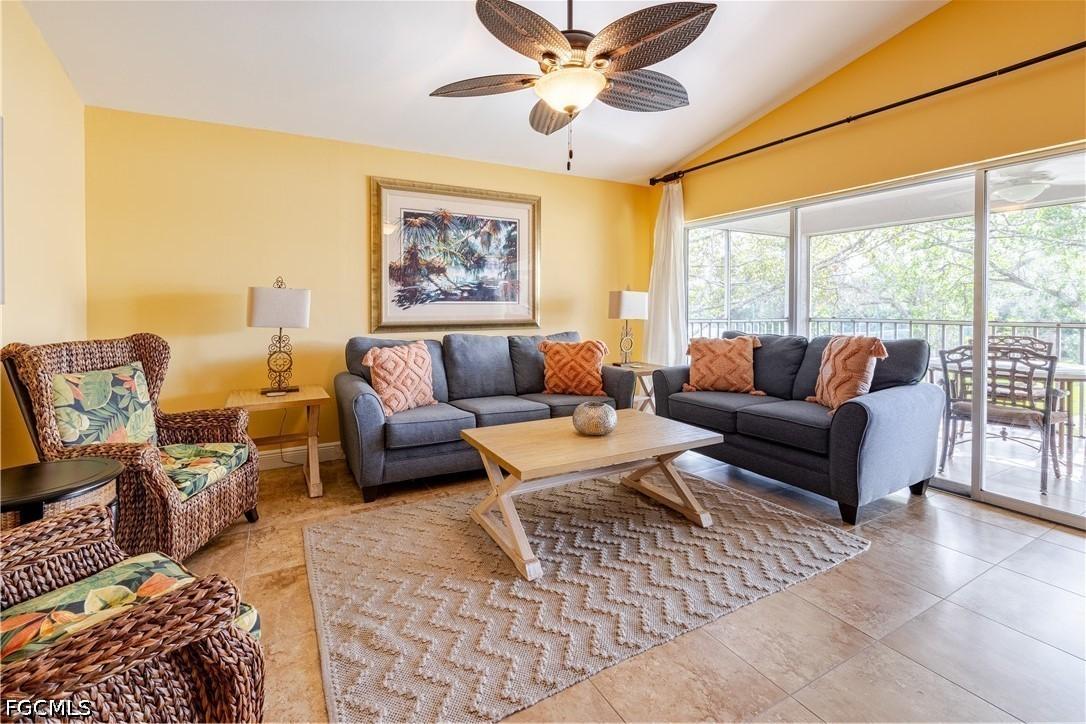 3705 Fieldstone Blvd. #404, Naples, FL 34109