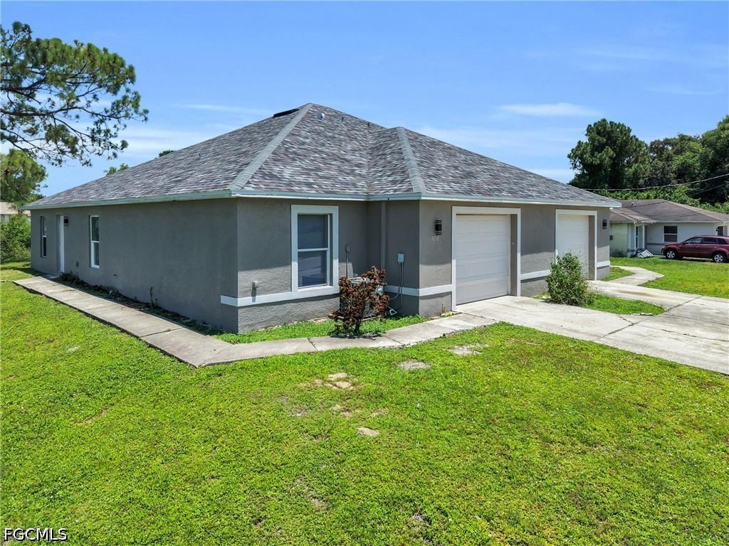 5236/5238 28th St., Lehigh Acres, FL 33973