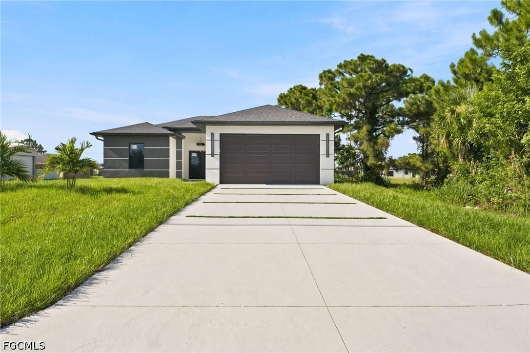 2818 13th St., Lehigh Acres, FL 33976