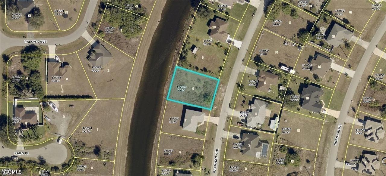 560 Pachman Cir., Lehigh Acres, FL 33974