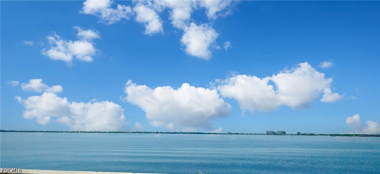 1900 Clifford St. #303, Fort Myers, FL 33901