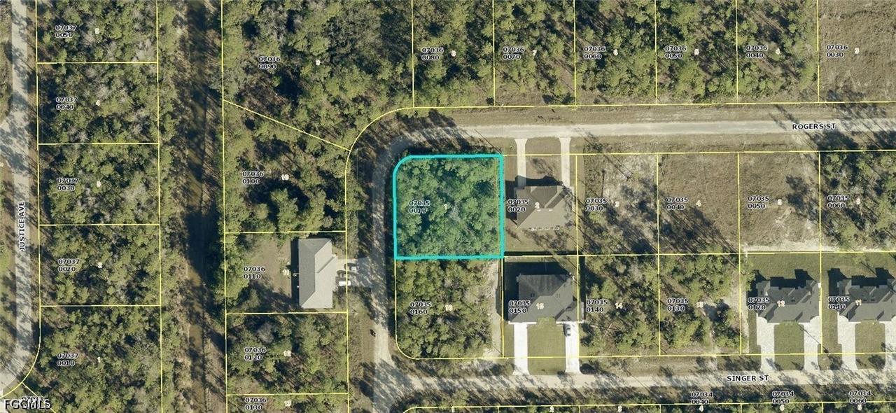 231 Rogers St., Lehigh Acres, FL 33972