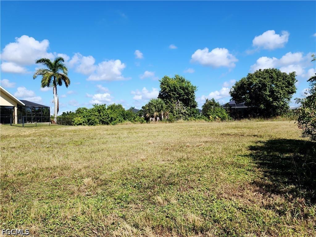 617 NW 14th St., Cape Coral, FL 33993