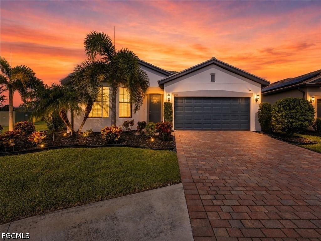 3721 E Hampton Cir., Alva, FL 33920