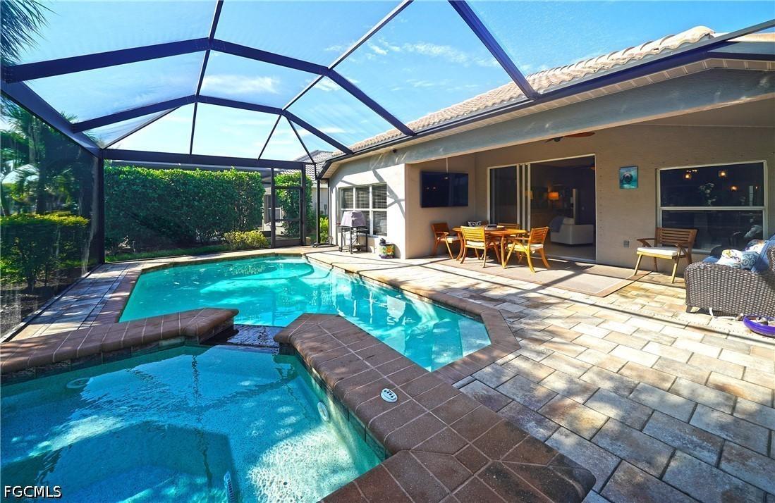 10057 Oakhurst Way, Fort Myers, FL 33913