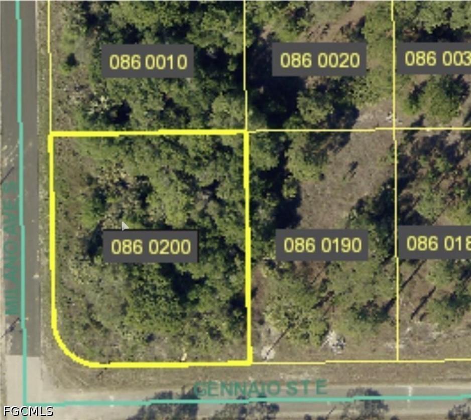 1233 Gennaio St., Lehigh Acres, FL 33974