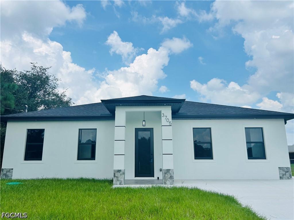 3705 E 15th St., Lehigh Acres, FL 33972