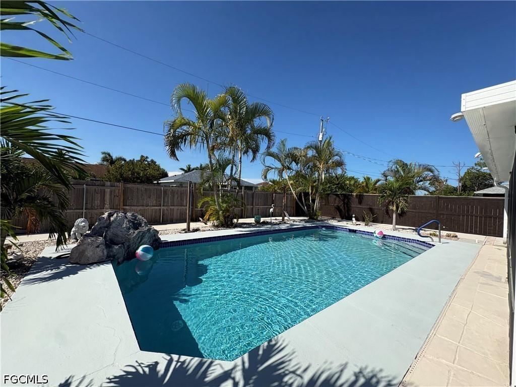 2734 NW 5th St., Cape Coral, FL 33993