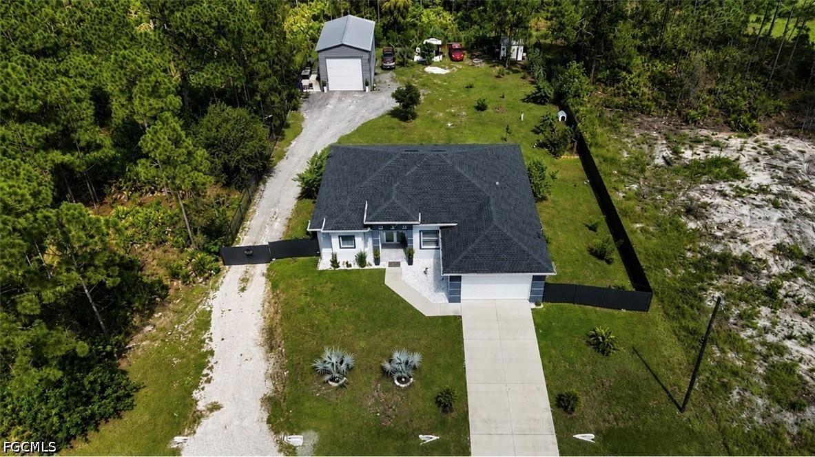 918 Dixie Ave., Lehigh Acres, FL 33972