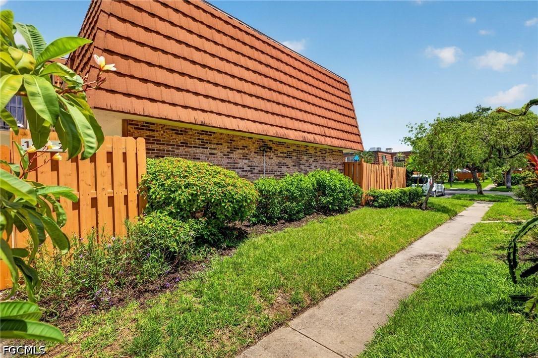 1448 Park Shore Cir. #2, Fort Myers, FL 33901