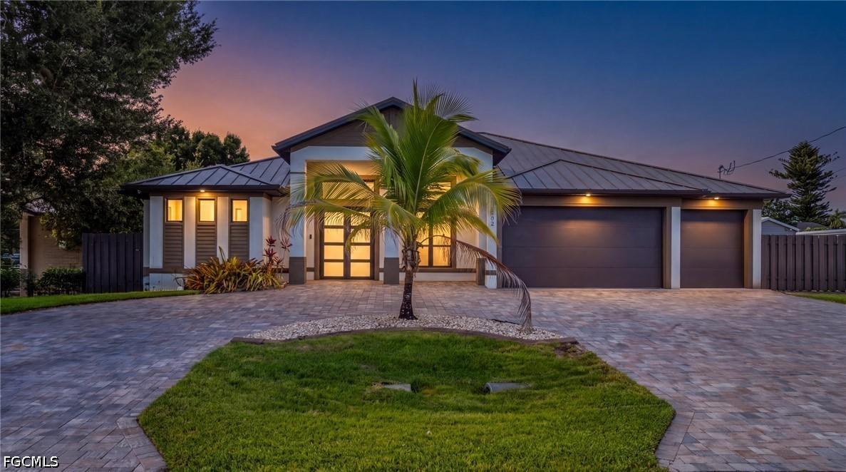 2202 NE 5th Ter., Cape Coral, FL 33909