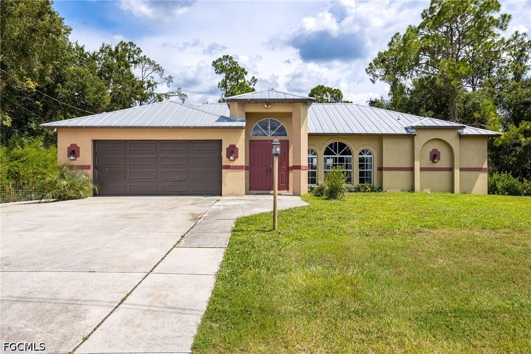 11402 Habersham Ct., North Fort Myers, FL 33917