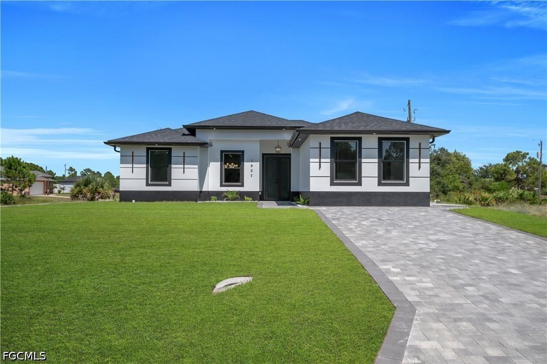 1907 W 14th St., Lehigh Acres, FL 33972