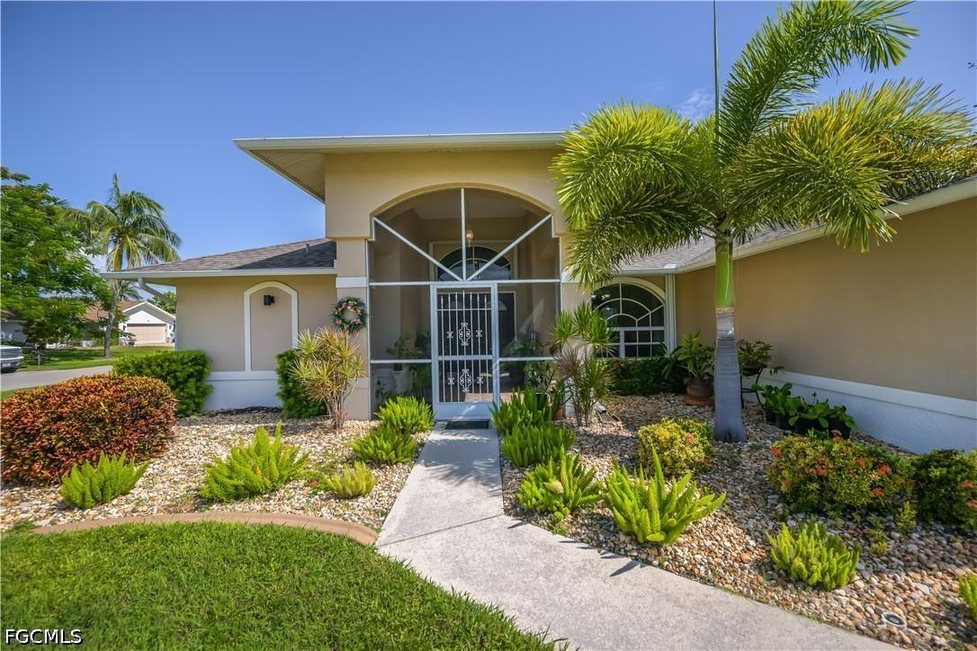 1101 SE 14th Ter., Cape Coral, FL 33990