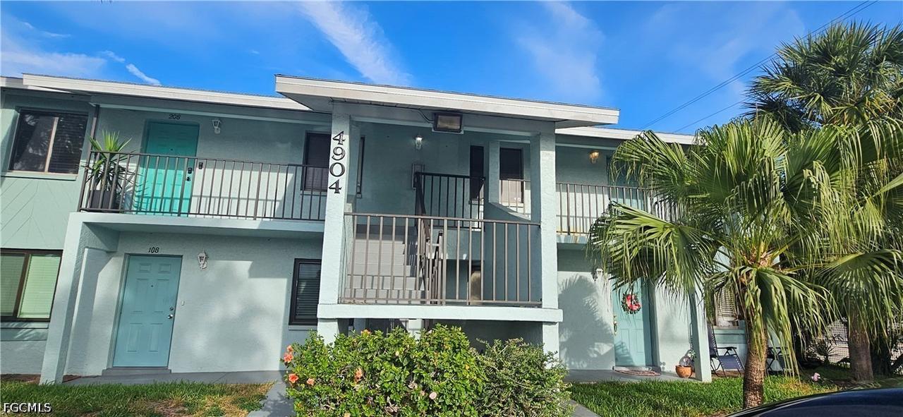 4904 Vincennes Ct. #209, Cape Coral, FL 33904