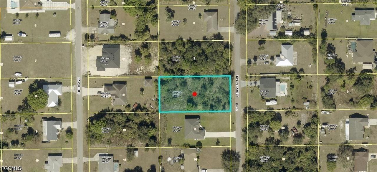 613 Lincoln Ave., Lehigh Acres, FL 33972