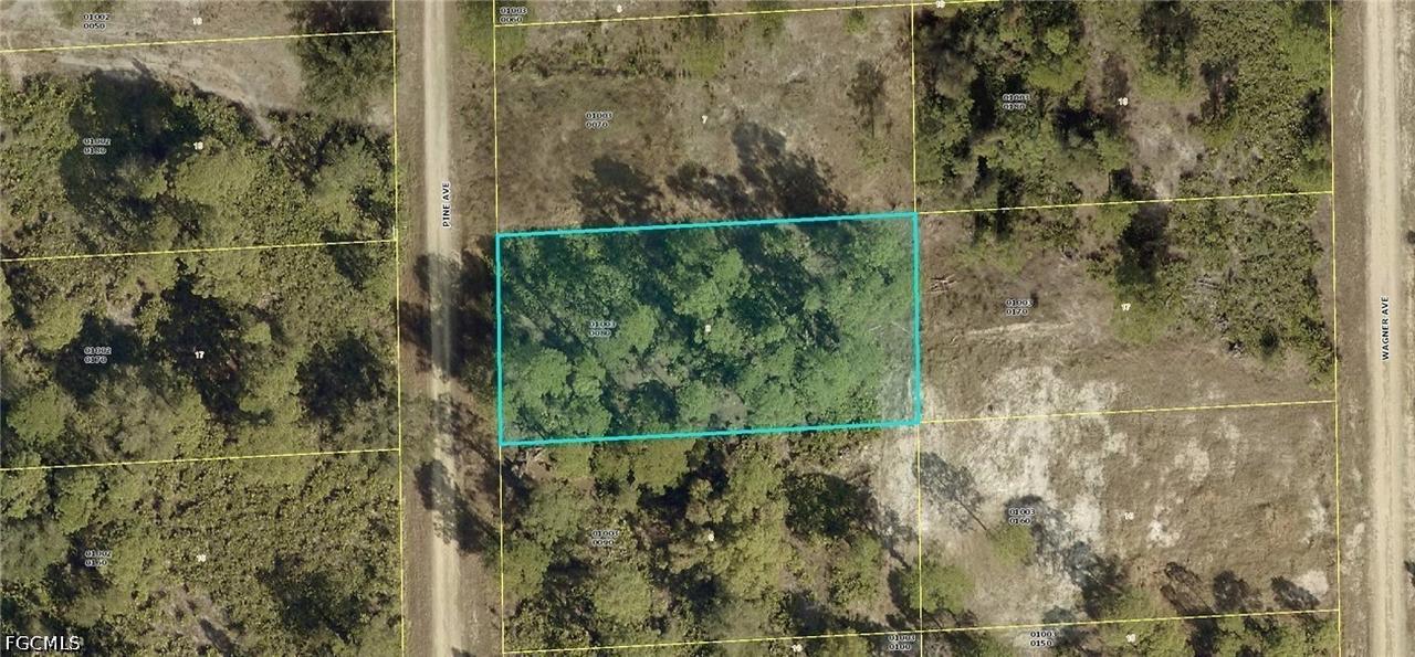 1608 Pine Ave., Lehigh Acres, FL 33972