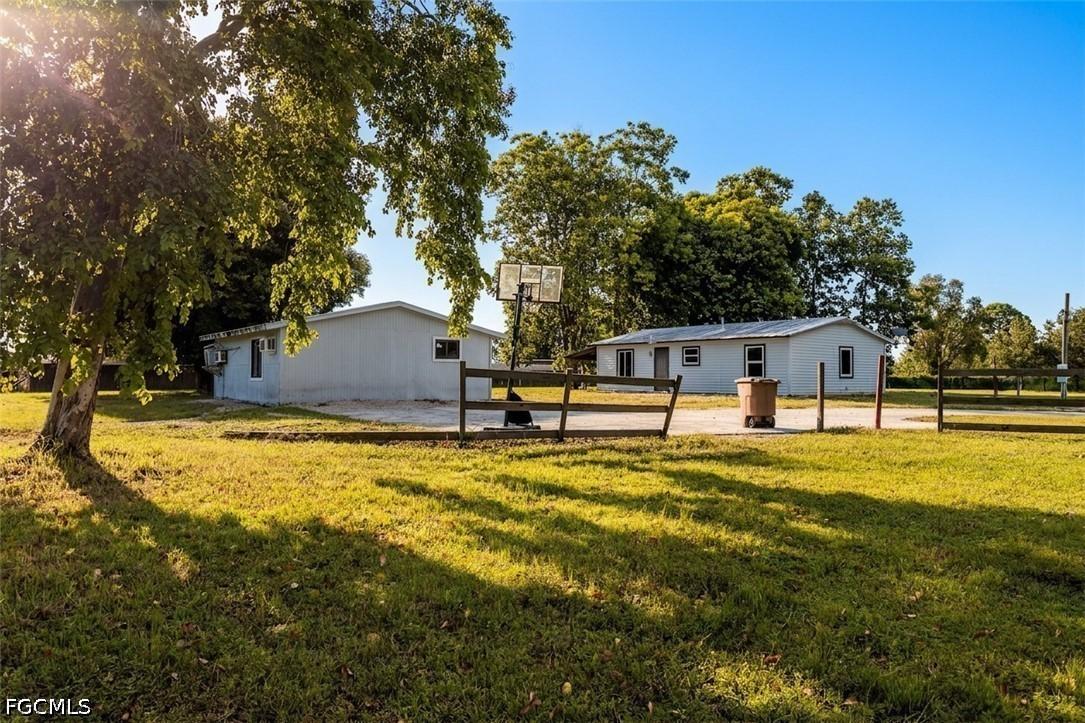 1659 Crescent Ave., Labelle, FL 33935