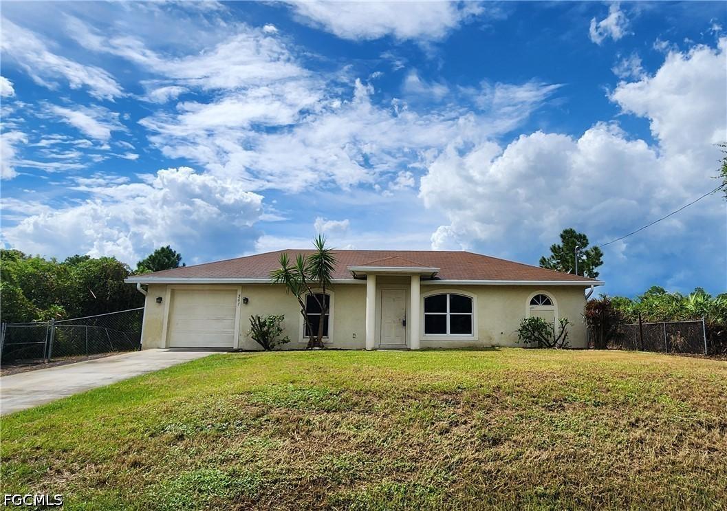 367 Peerless St., Lehigh Acres, FL 33974