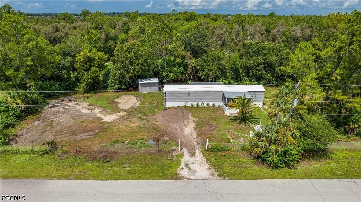 8352 Barbie Ln., North Fort Myers, FL 33917