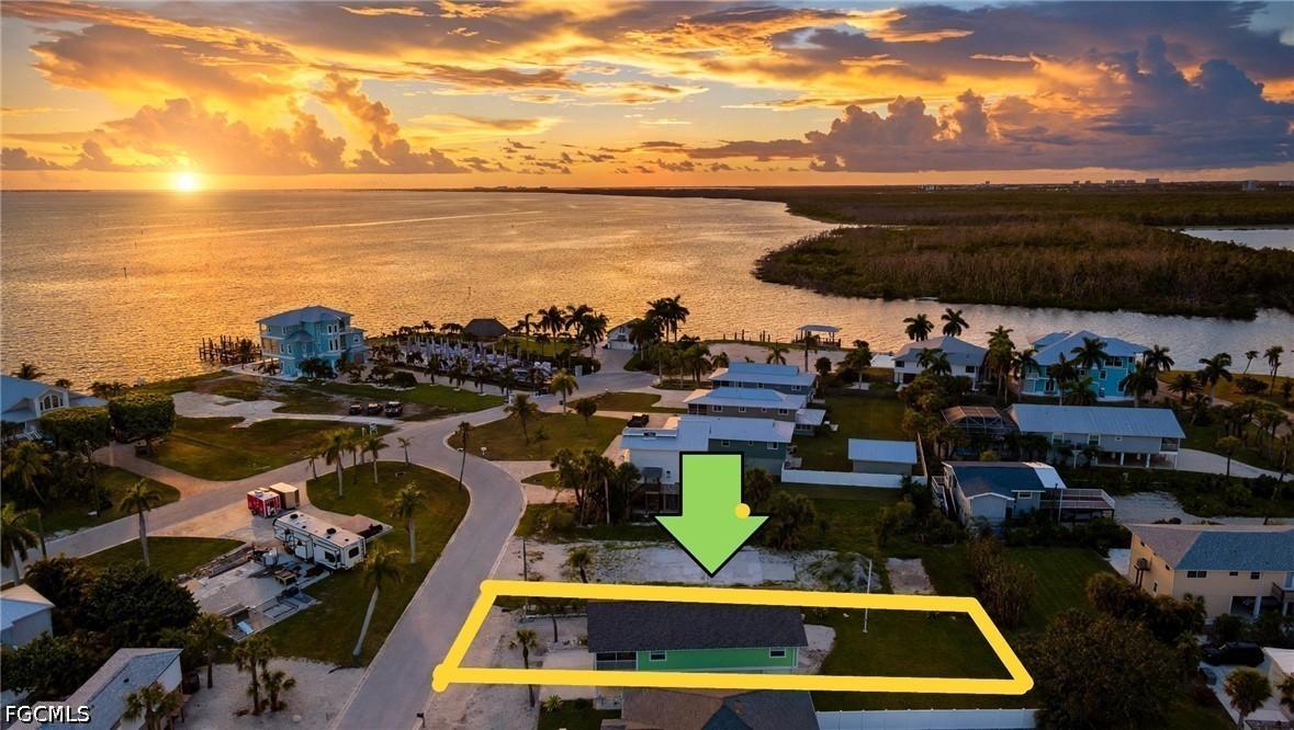 915 North St., Fort Myers Beach, FL 33931