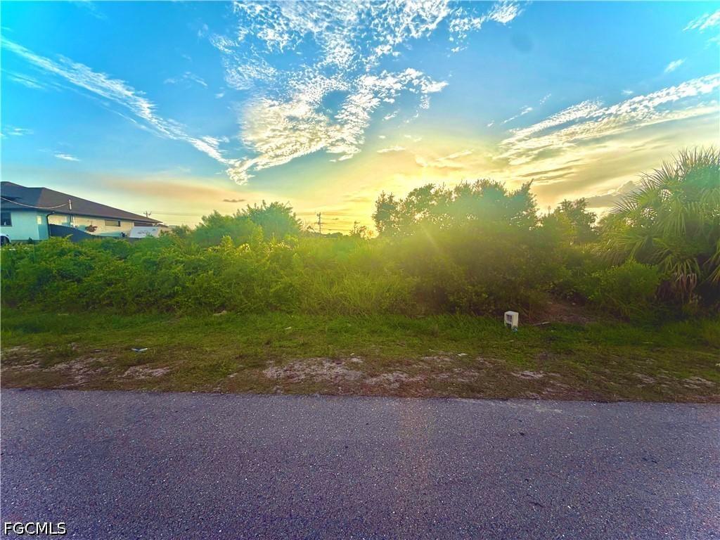 1015 Lee Ave., Lehigh Acres, FL 33972
