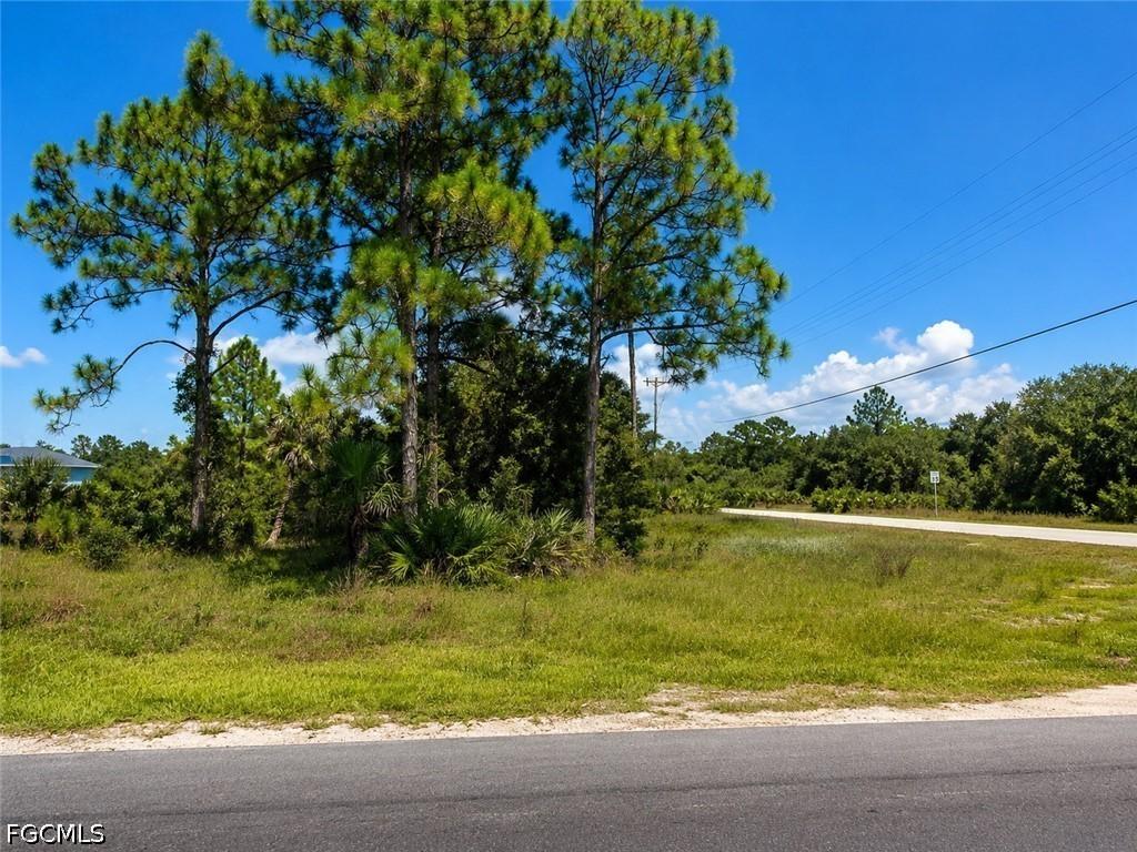 600 E Moore Ave., Lehigh Acres, FL 33972