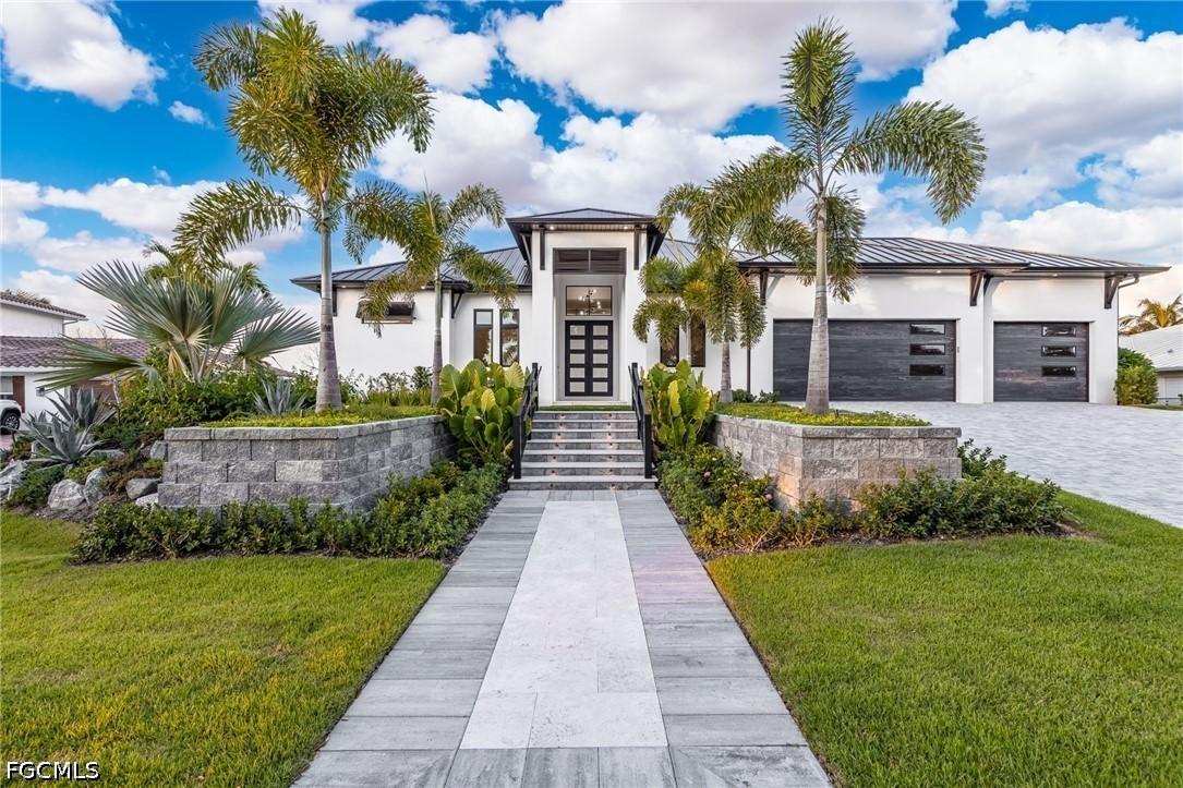 111 Montrose Dr., Fort Myers, FL 33919