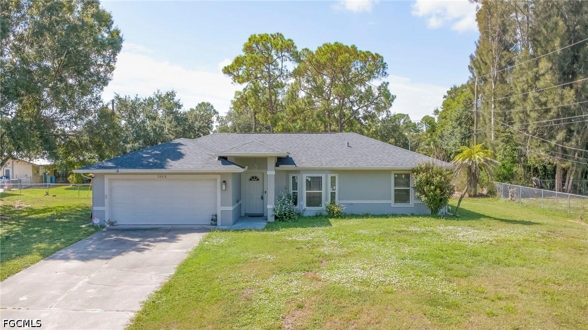 2806 E 3rd St., Lehigh Acres, FL 33936
