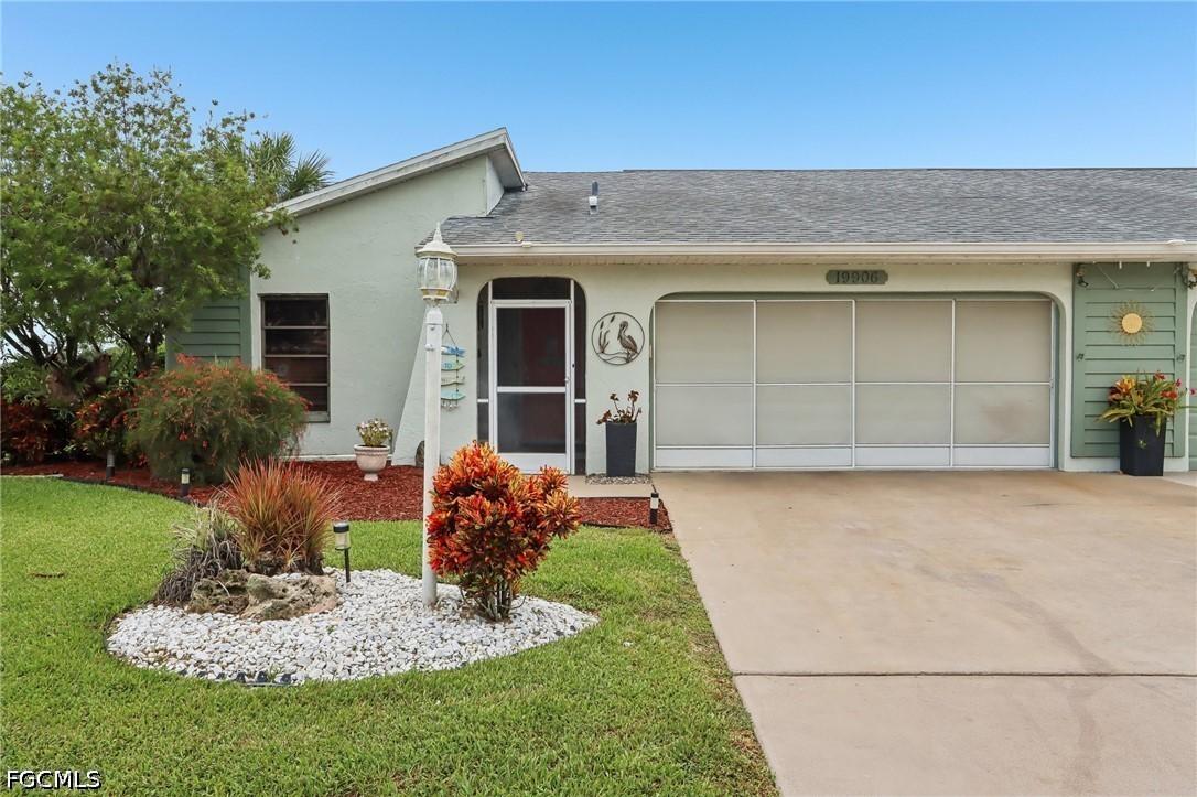 19906 Lake Vista Cir., Lehigh Acres, FL 33936