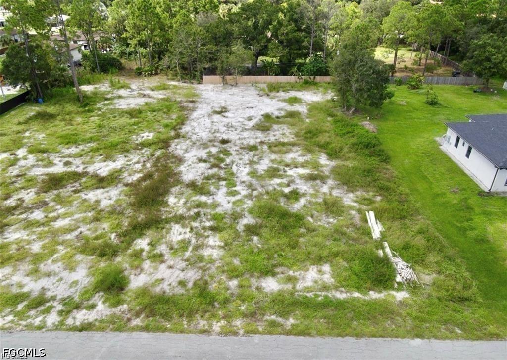 609 Columbus Ave., Lehigh Acres, FL 33972