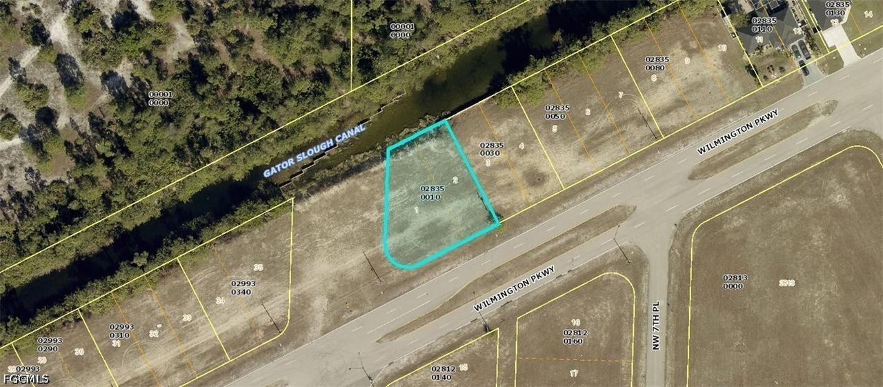 723 Wilmington Pkwy., Cape Coral, FL 33993
