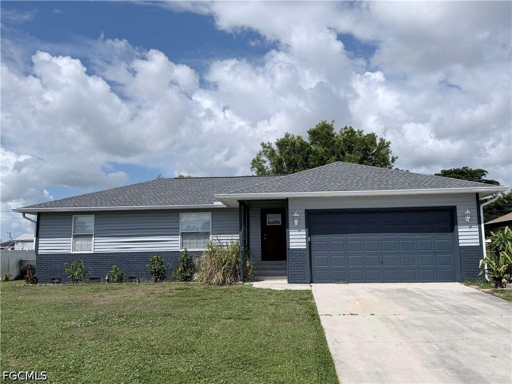 818 SW 8th Ct., Cape Coral, FL 33991