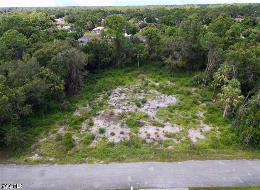 617 Columbus Ave., Lehigh Acres, FL 33972