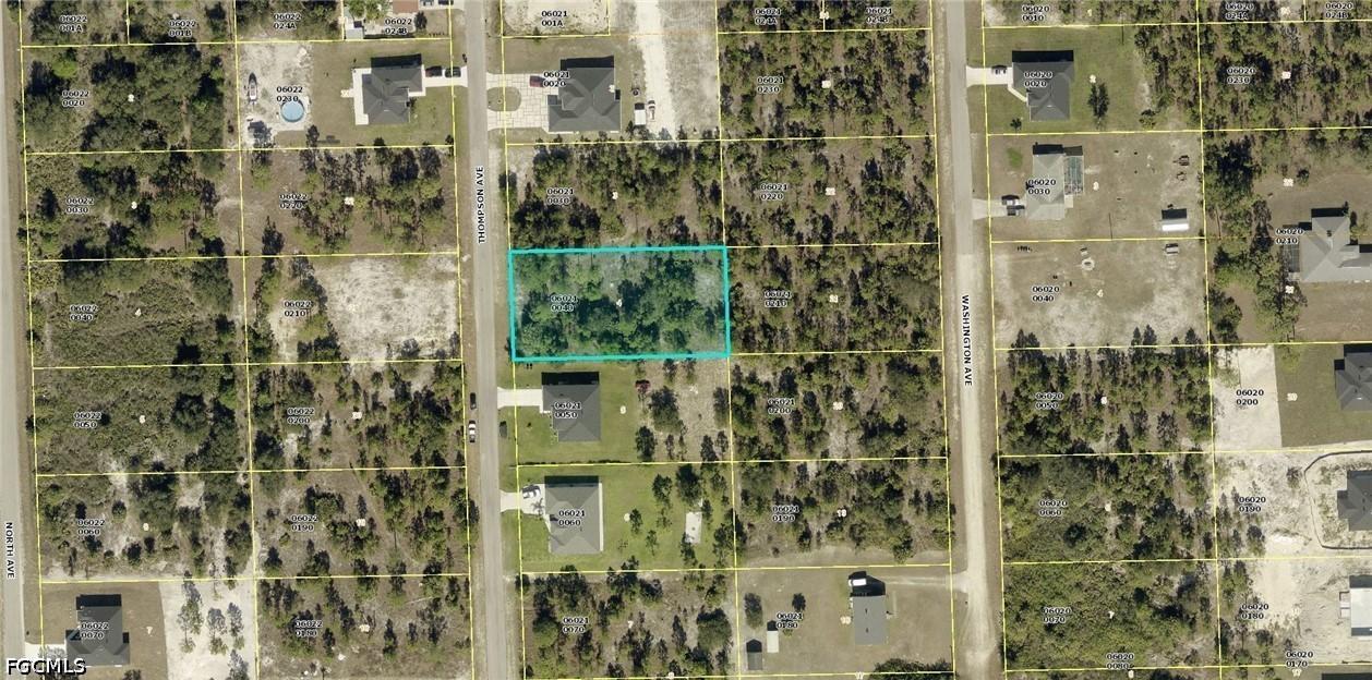 916 Thompson Ave., Lehigh Acres, FL 33972
