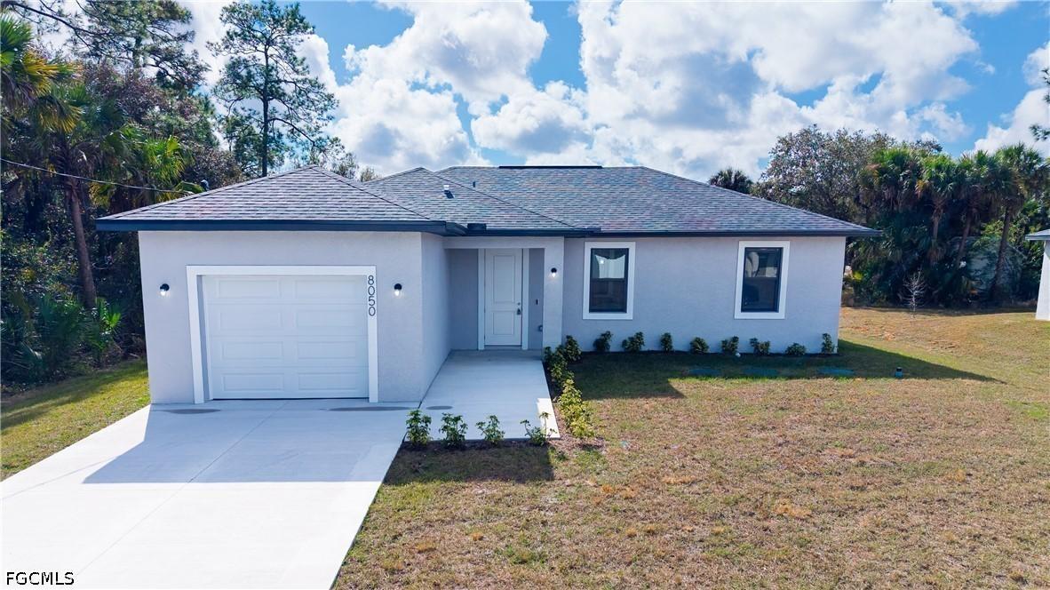 8050 Sherwood Cir., Labelle, FL 33935