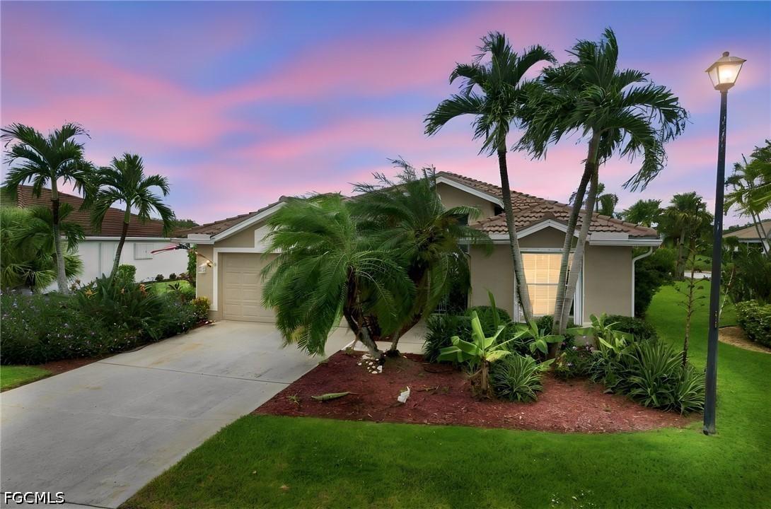 12833 Dresden Ct., Fort Myers, FL 33912