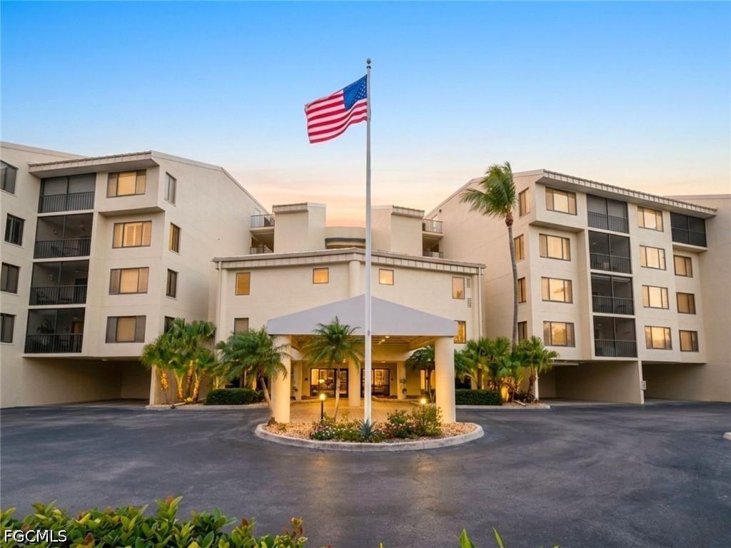 7327 Estero Blvd. #100, Fort Myers Beach, FL 33931
