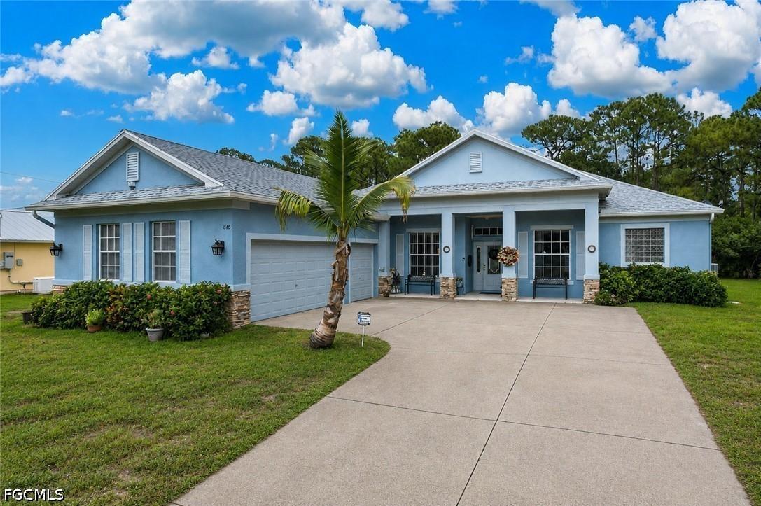 816 Palmetto Ave., Lehigh Acres, FL 33972